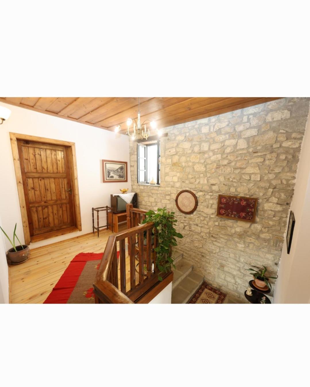 Guest House J.Prifti Berat Kültér fotó