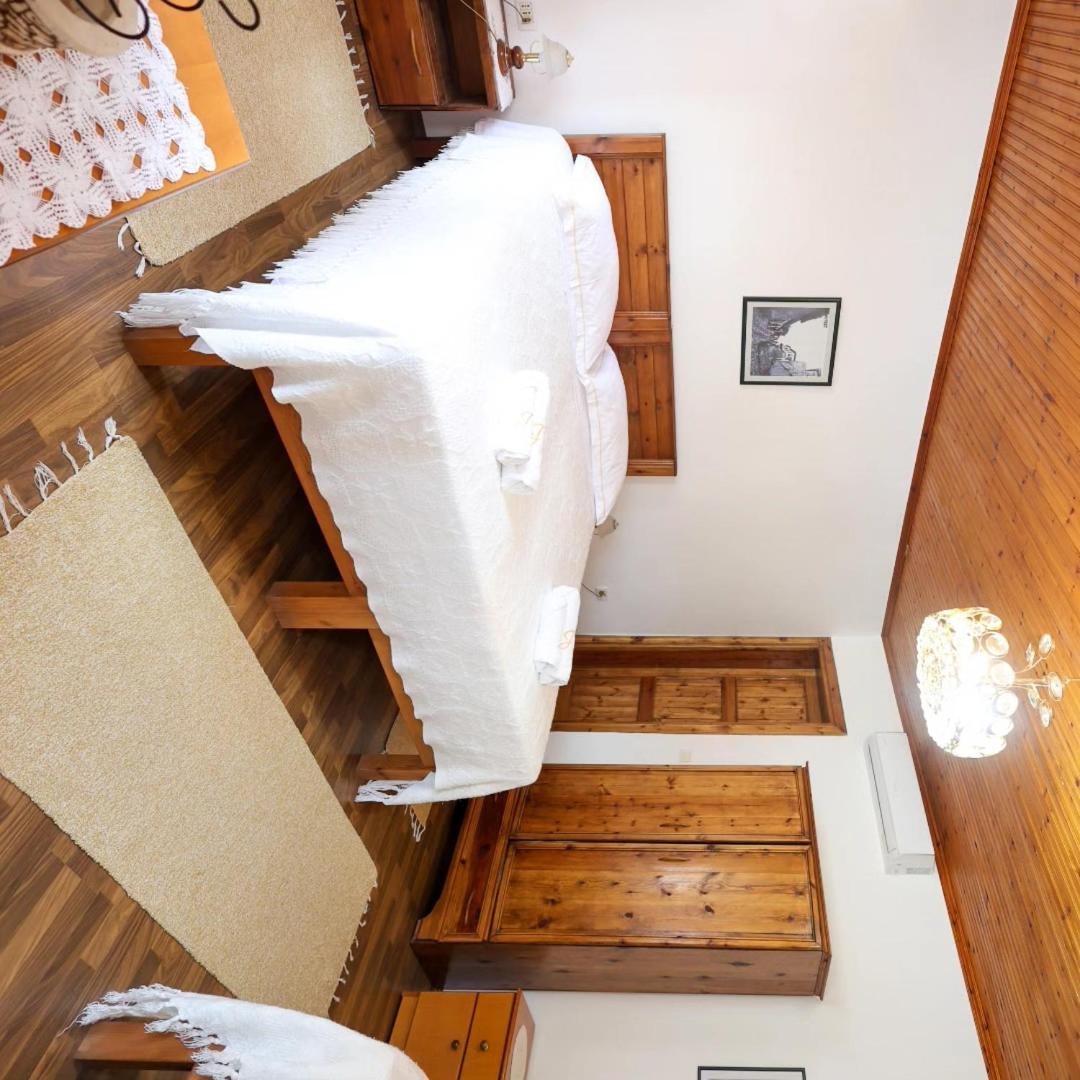 Guest House J.Prifti Berat Kültér fotó