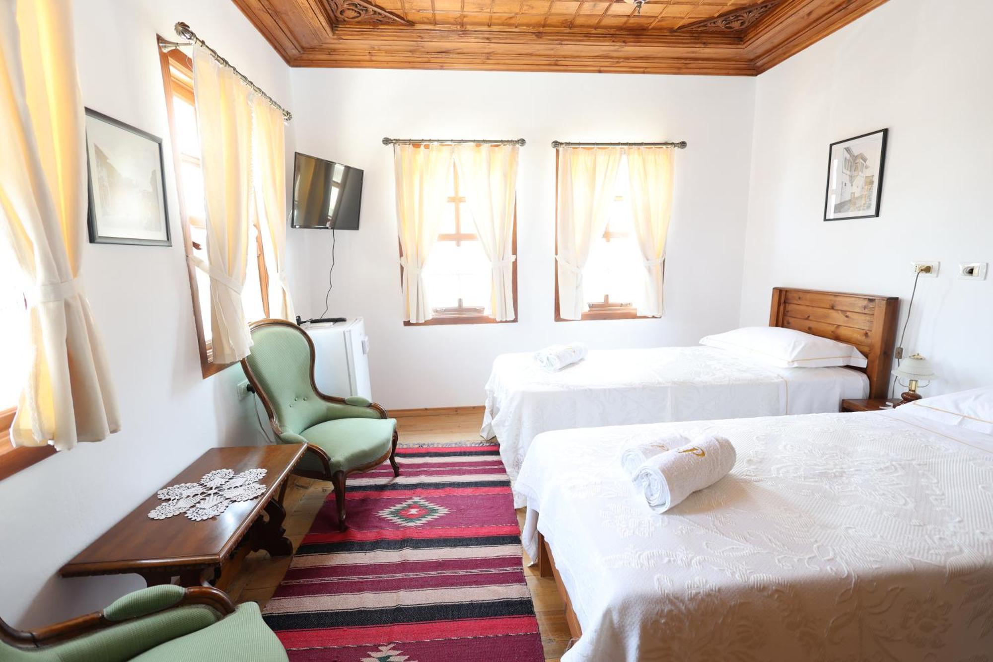 Guest House J.Prifti Berat Kültér fotó